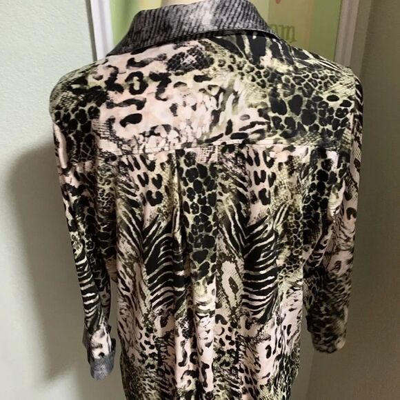 Nygard 3/4 Sleeve Button Down Blouse #95 - Picture 2 of 4